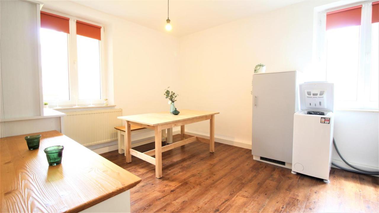 Appartamento Zentral Wohnen - inkl. privatem Stellplatz Würzburg Esterno foto