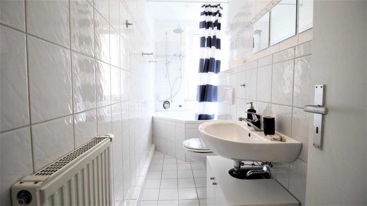 Appartamento Zentral Wohnen - inkl. privatem Stellplatz Würzburg Esterno foto