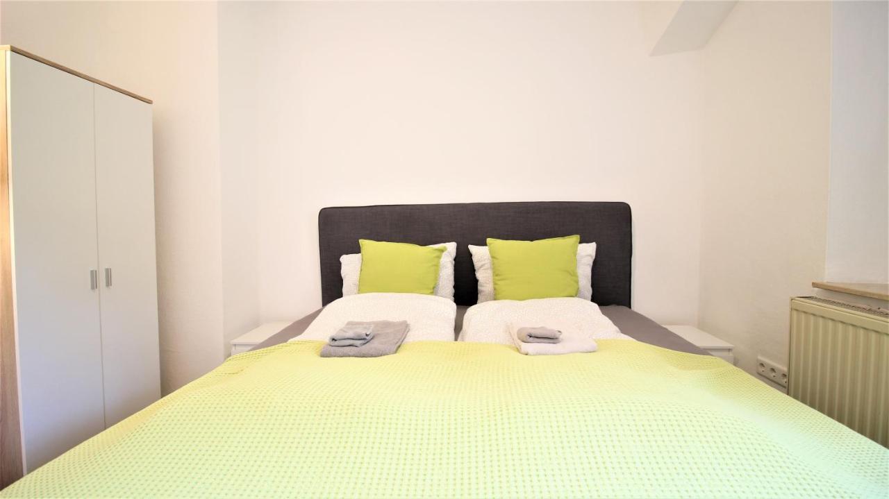Appartamento Zentral Wohnen - inkl. privatem Stellplatz Würzburg Esterno foto