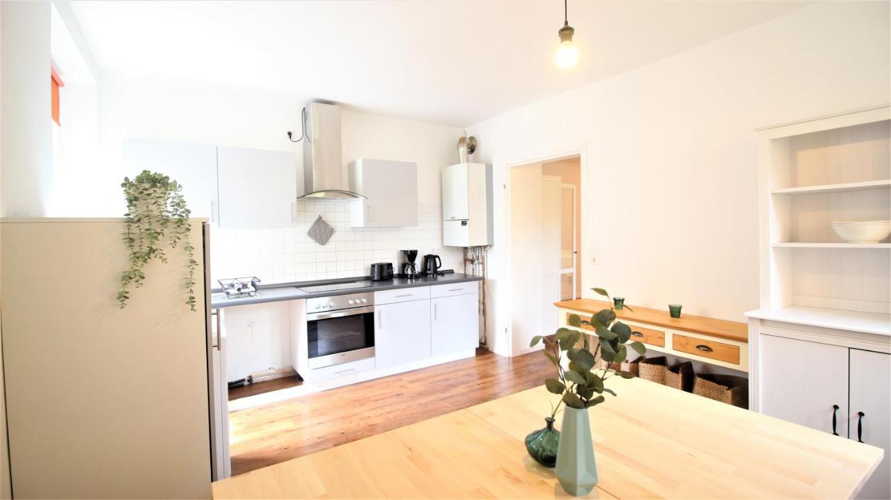Appartamento Zentral Wohnen - inkl. privatem Stellplatz Würzburg Esterno foto
